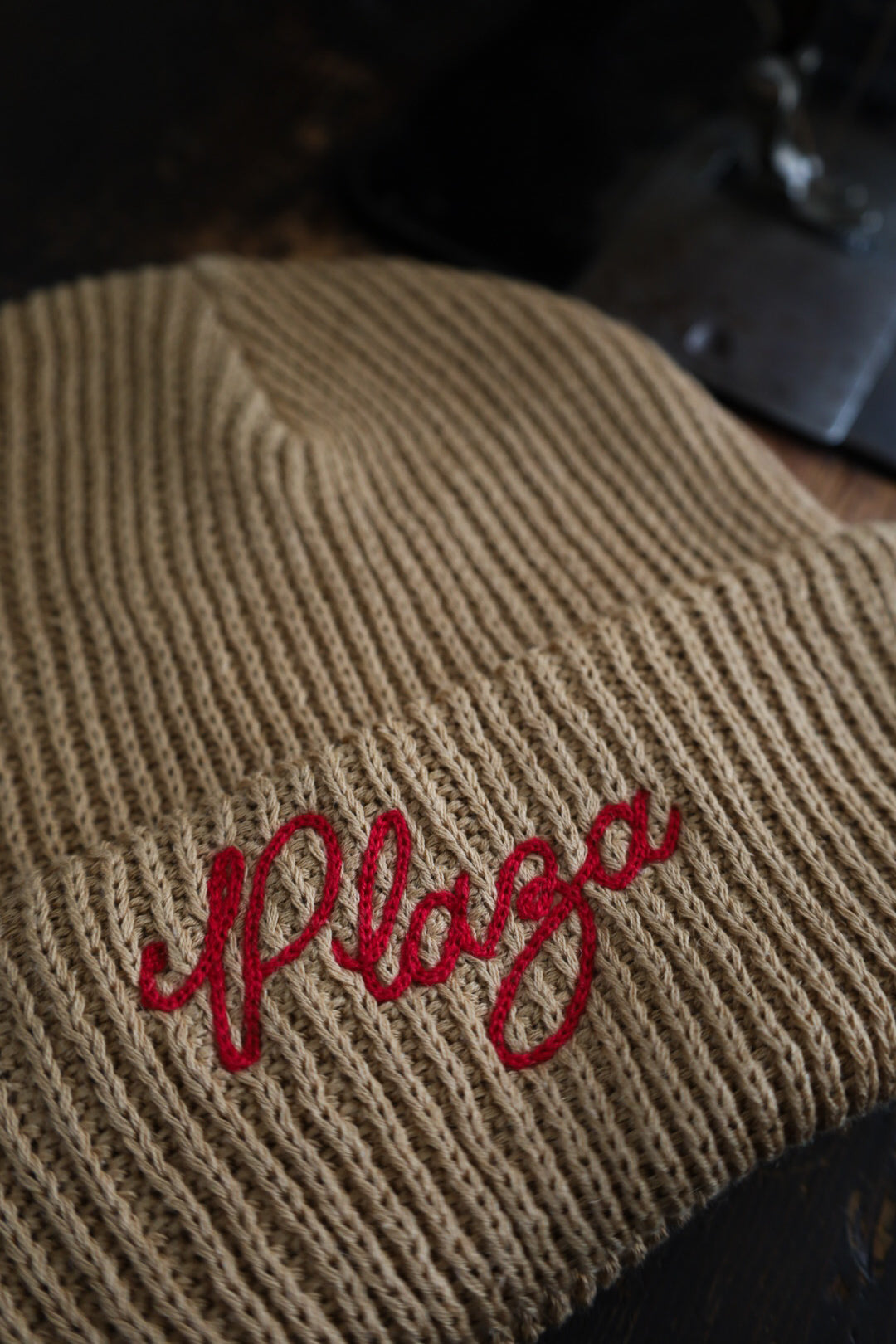 Heavy Knit Chainstitch Beanie - Camel