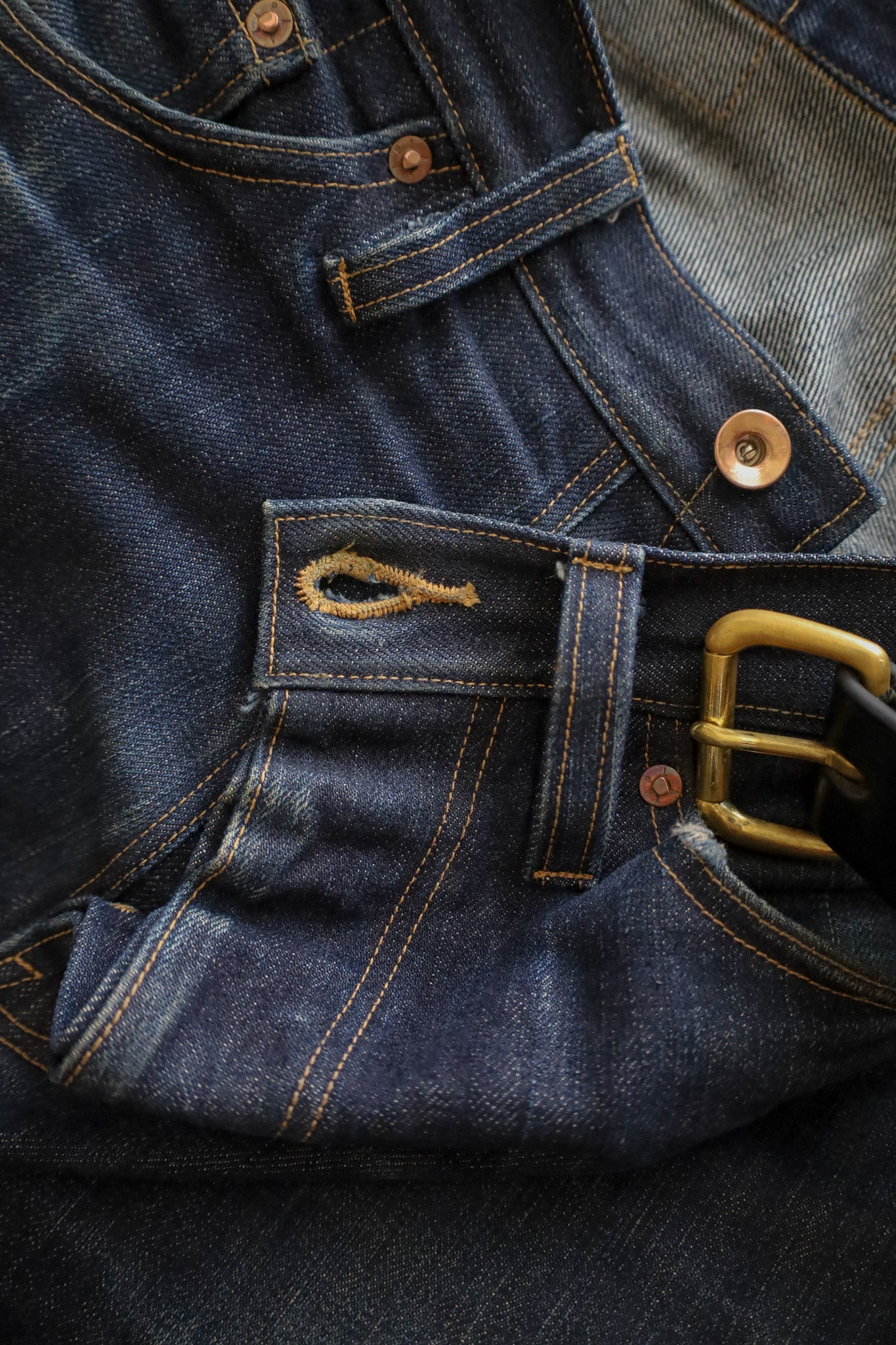 Waistband Buttonhole Repair